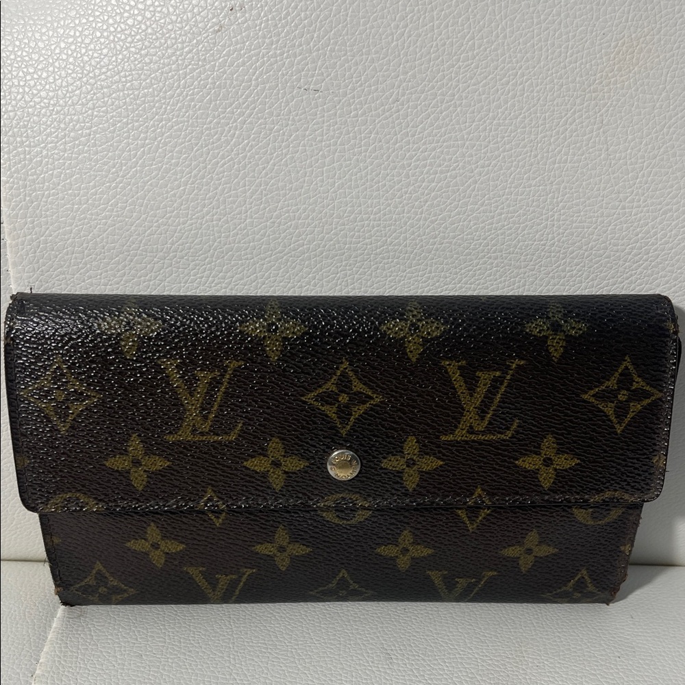 Authentic Louis Vuitton Monogram International Long Wallet